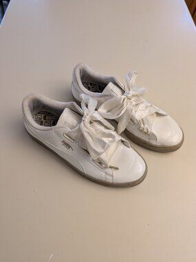 Puma Basket Heart Patent Women's Sneakers, Size 9.5